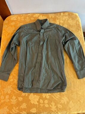 Louis Philippe Men's Twill Dress Shirt in Gray Black